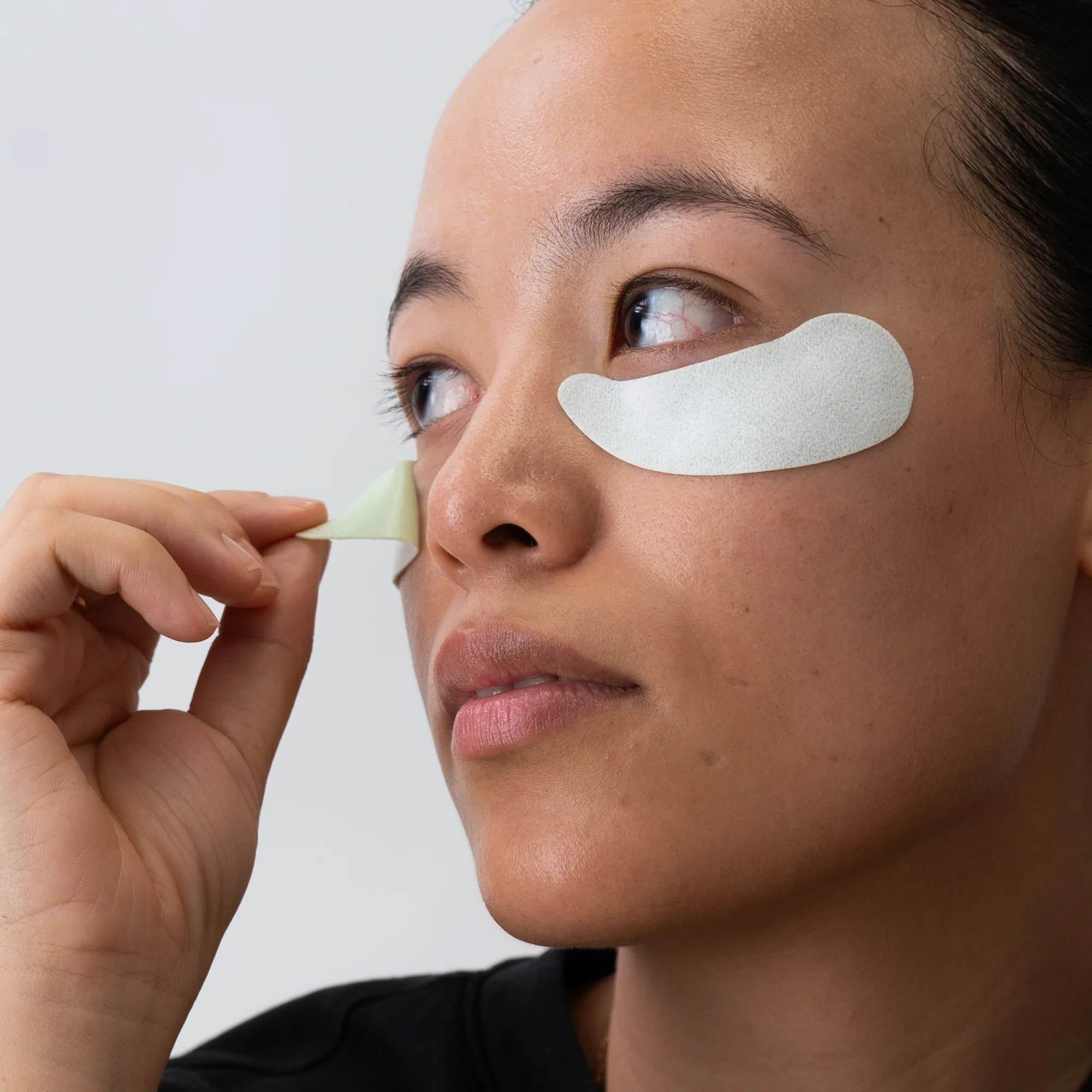 Matcha Hydrogel Collagen Eyepatches - Image 4